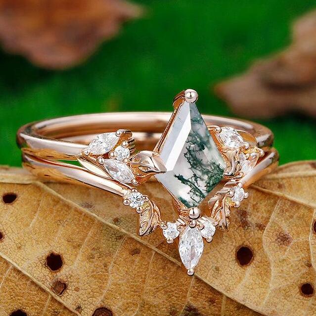 Antique 1.35 CT Kite Shaped 18k Rose Gold Natural Moss Agate Leaf Design Bridal Ring Set