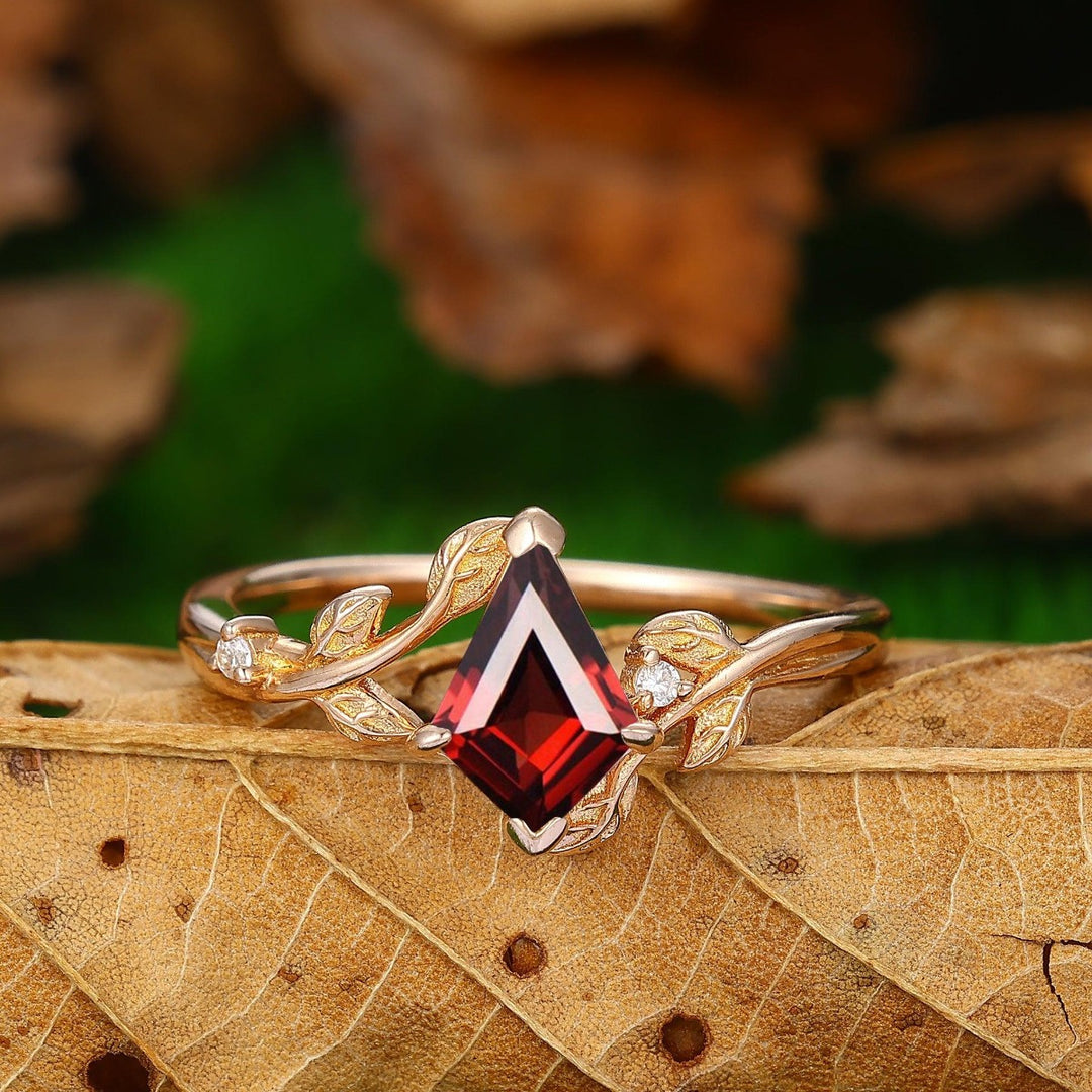 1.35Carat Kite Shaped Natural Red Garnet Wedding Ring Art Deco Leaf Design Ring 14k Soild Gold - Esdomera