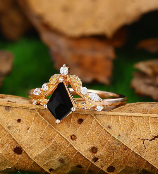 1.35Carat Natural Black Onyx Engagement Ring Unique Kite Shaped Gemstone Ring Bridal Promise Ring - Esdomera
