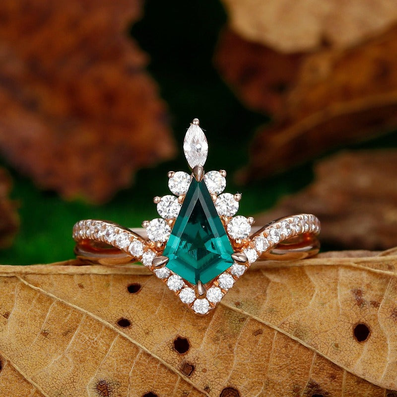 1.35CT Kite Cut Emerald Engagement Ring Moissanite Halo ring Delicate Emerald Bridal Wedding Ring - Esdomera