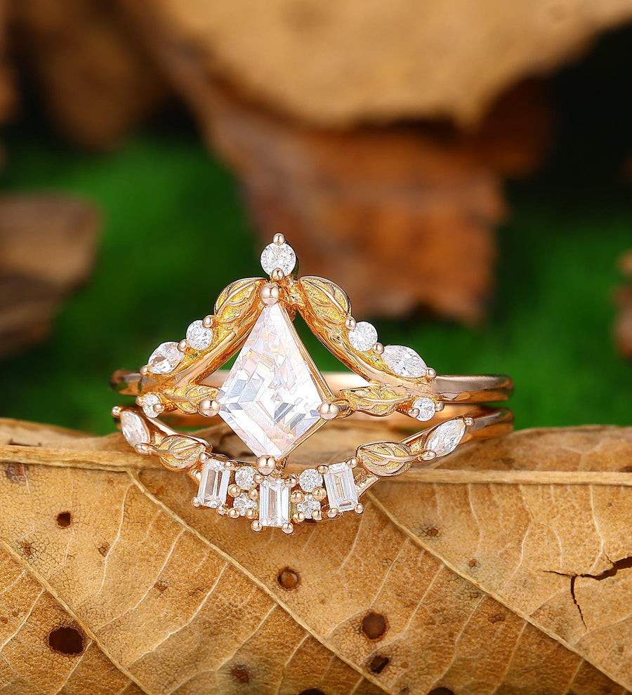 1.35CT Kite Shaped Moissanite Rose Gold Baguette Cut Curved Leaf Band Moissanite Band - Esdomera