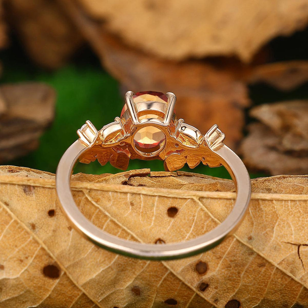 1.5 CT Oval Cut Natural Orange Garnet Leaf Diamond Ring - Esdomera