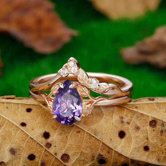 1.5 CT Pear Cut Nature Inspired Leaf Design Purple Amethyst Bridal Ring - Esdomera