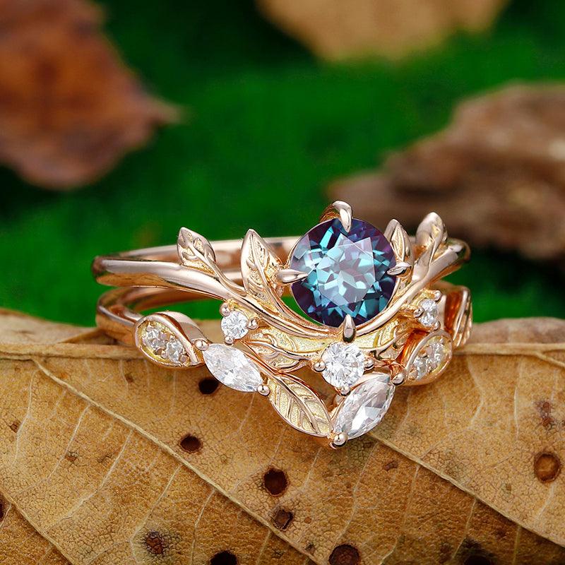 1.5 CT Round Shaped Alexandrite Rose Gold Art Deco Marquise Leaf Design Engagement Ring Set - Esdomera