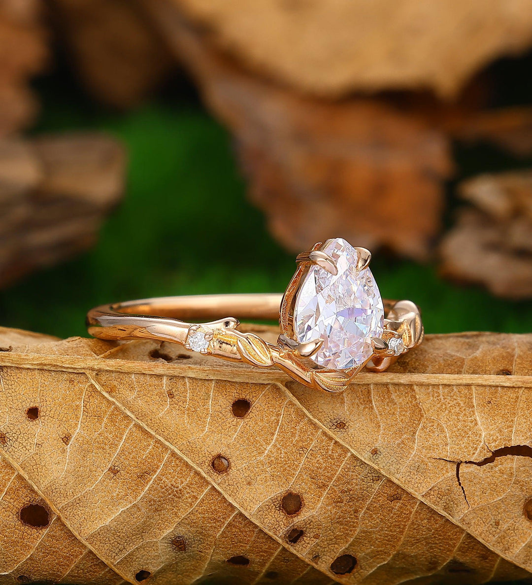 Pear Cut 1.5CT Vintage Rose Gold Pear Shaped Moissanite Leaf Wedding Ring - Esdomera