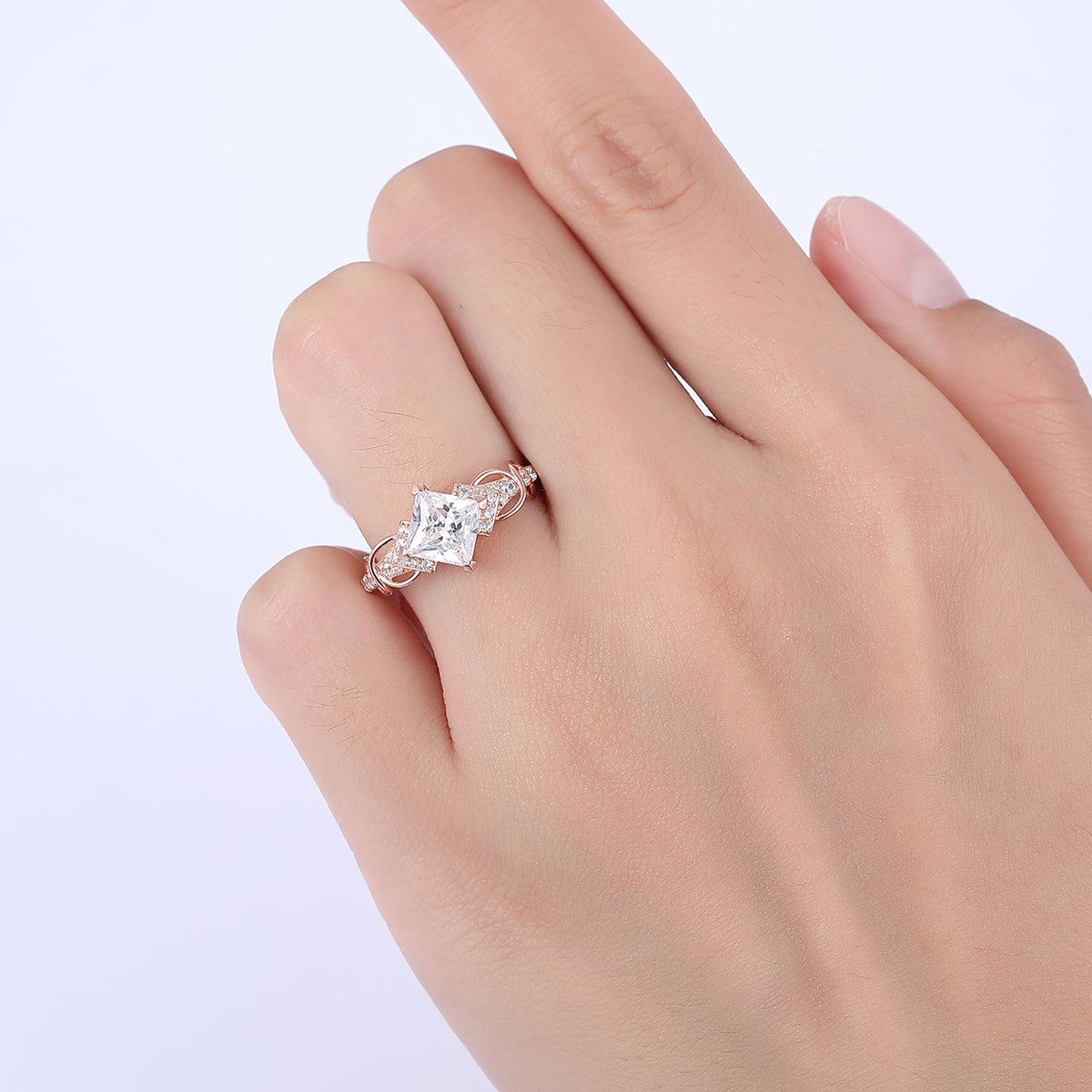 1.5CT Princess Cut Lab Grown Diamond Engagement Vine Ring (IGI Certifi