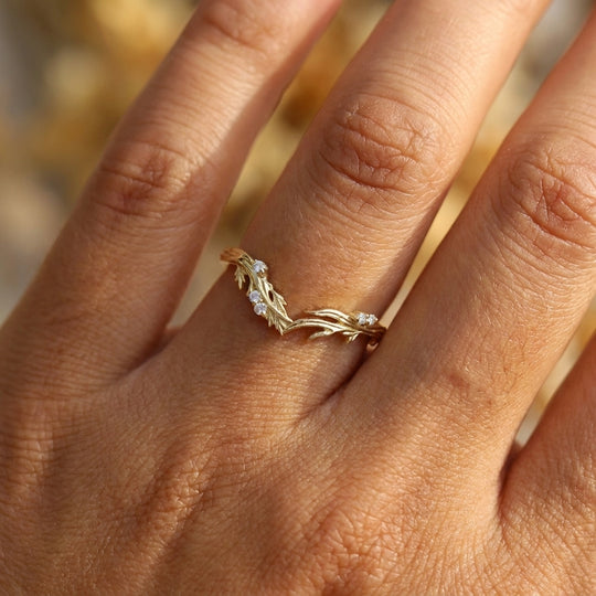 Nature Inspired Leaf Vine Curved Wedding Band Stacking Ring, 14K Gold