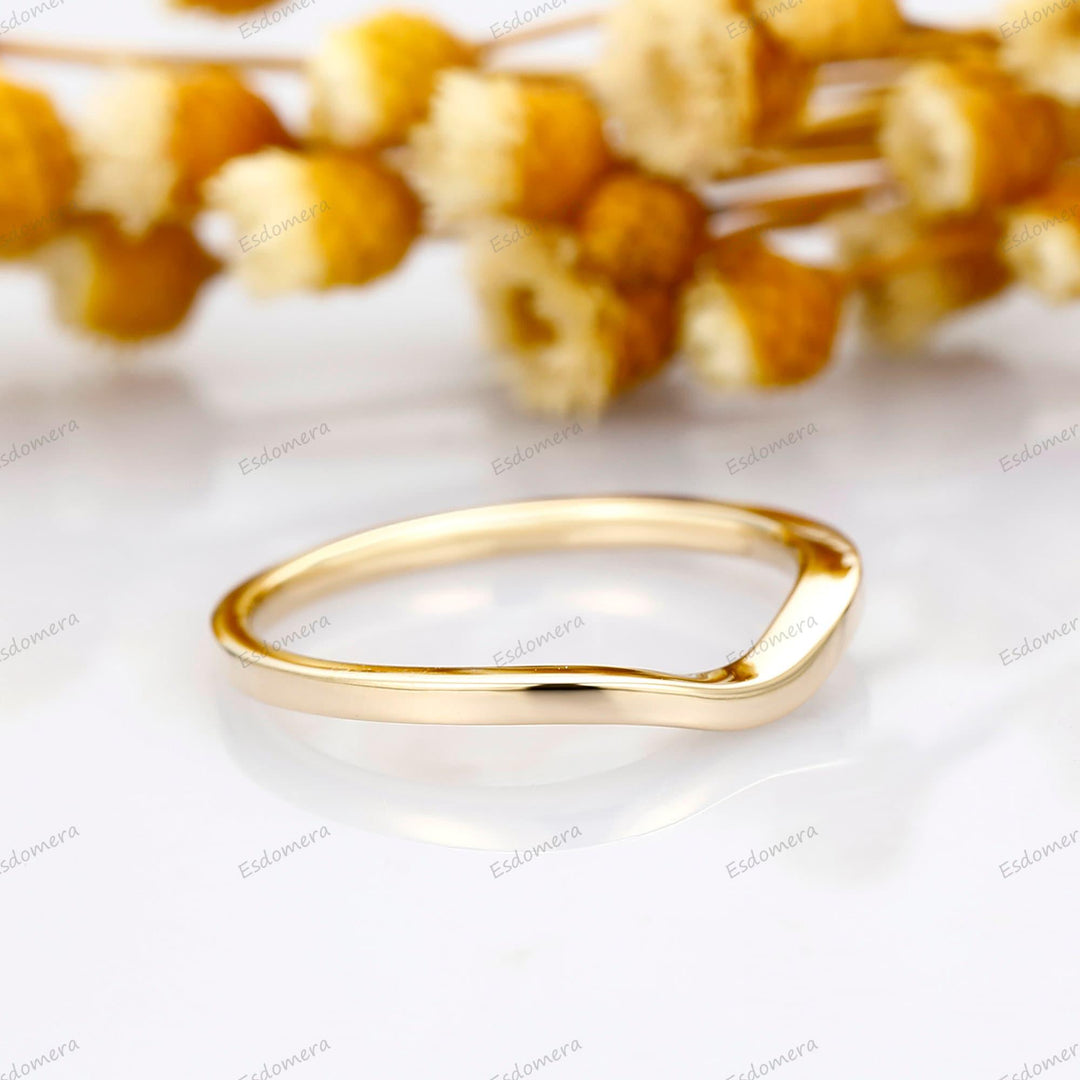 18K Solid Gold Curved Wedding Band Dainty Gold Ring For Women - Esdomera