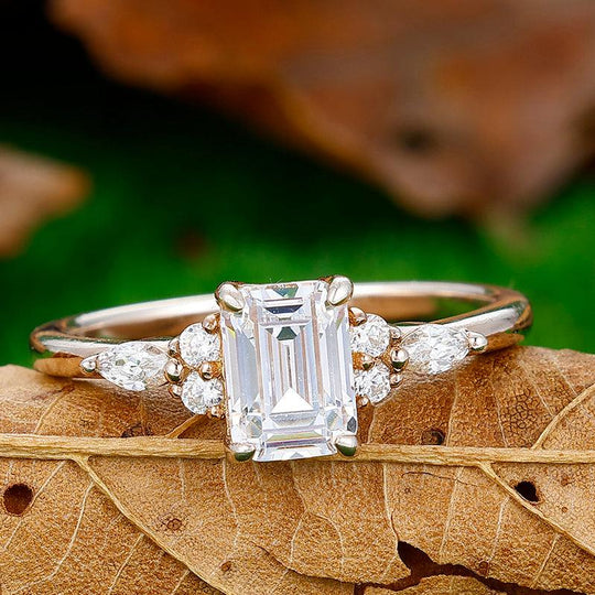 1CT Emerald Cut Lab Grown Diamond Inlaid Ring For Women Gift - Esdomera