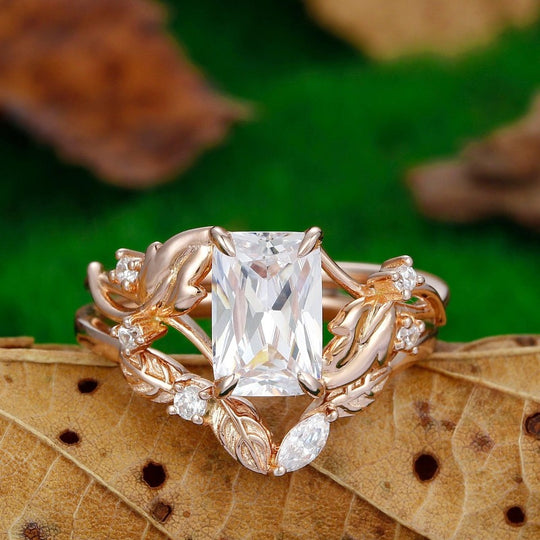 2.50CT Emerald Cut Moissanite Ring Set Natrue Inspried Moissanite Leaf Design - Esdomera