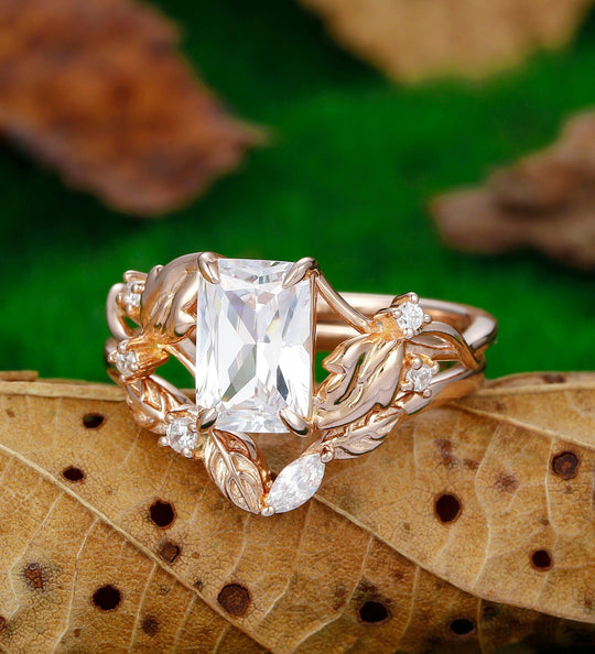 2.50CT Emerald Cut Moissanite Ring Set Natrue Inspried Moissanite Leaf Design - Esdomera