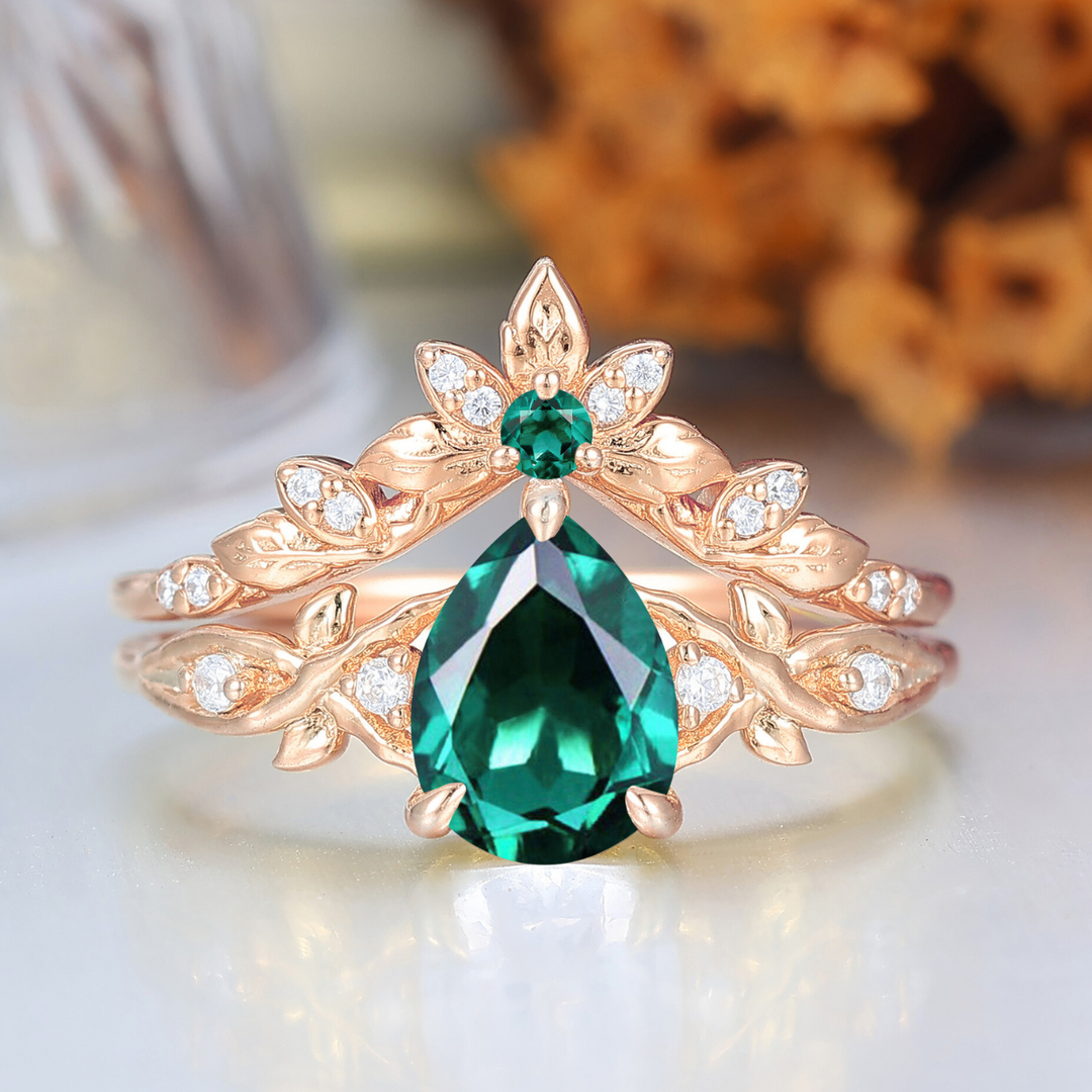 Leaf Inspired Pear Cut Emerald Matching Rings Set Exquisite Emerald Silver And Tungsten Couple Rings