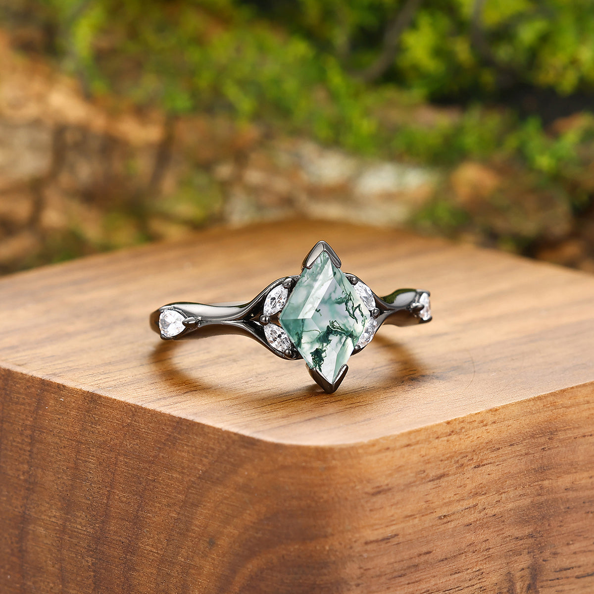 Anelli Di Fidanzamento Per Lei: I Più Belli - Foto 4