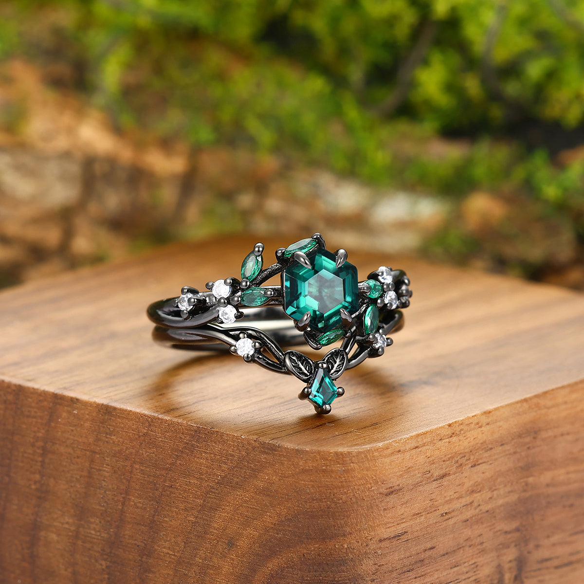 Natural Inspired Emerald Leaves Engagement Couple Rings Set