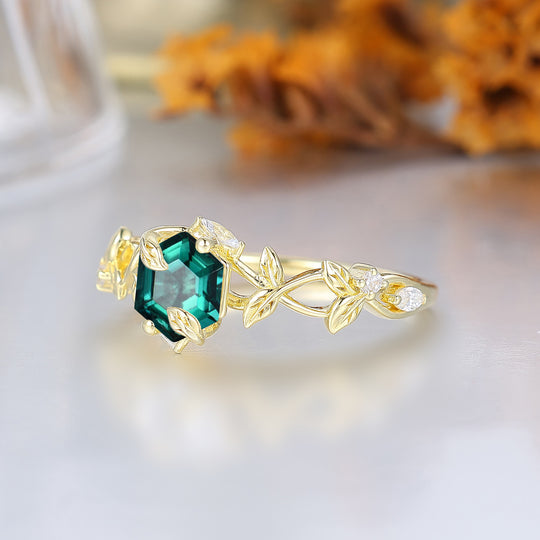 Anillo de compromiso para mujer con corte hexagonal, hiedra botánica y esmeralda, anillo de boda para ella con hoja esculpida y esmeralda