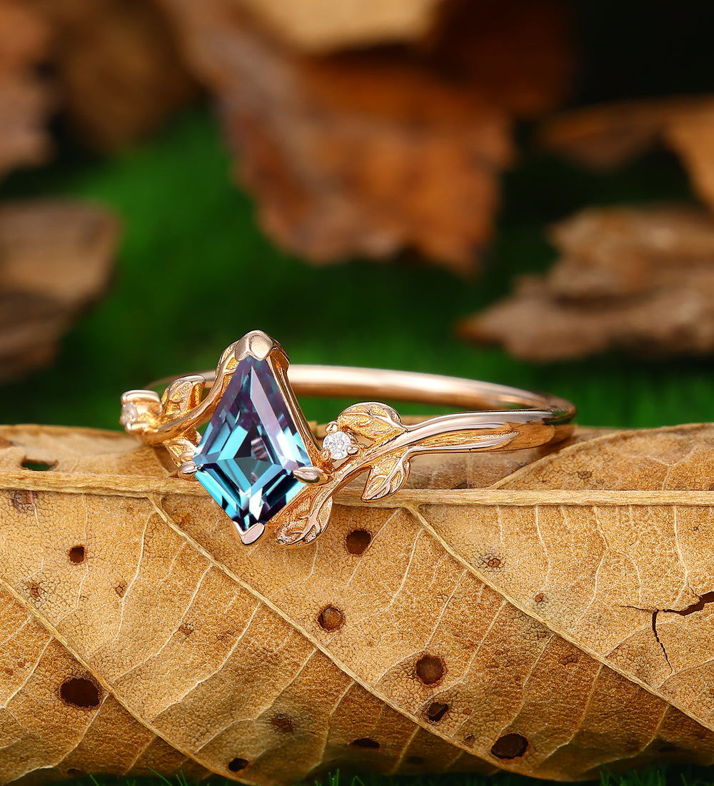 Antique Kite Shaped 1.35CT Alexandrite Engagement Ring Nature Inspired Wedding Promise Ring