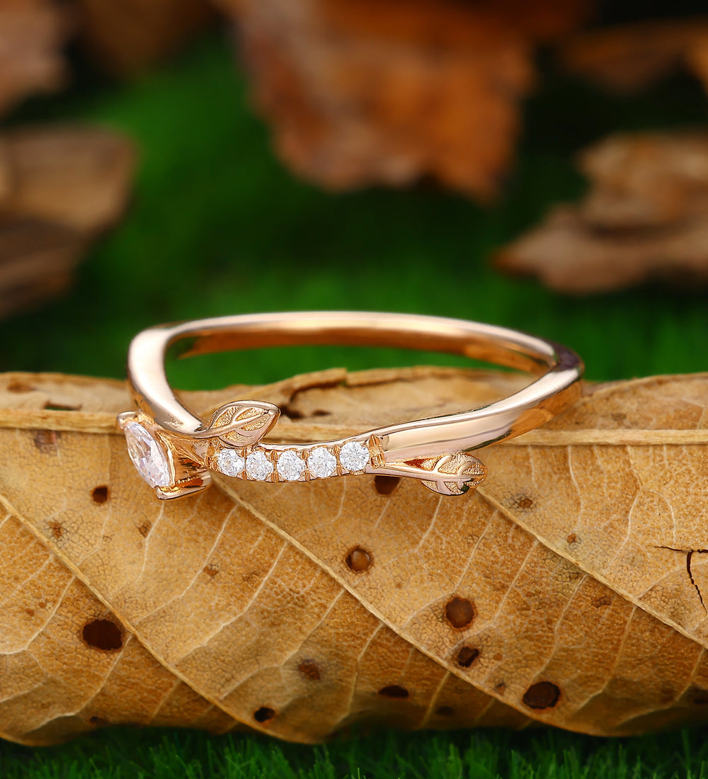 Women Nature Inspired Leaf Design Wedding Band Rose Gold Ring