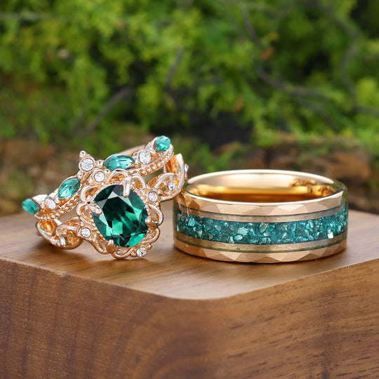 Conjunto de anillos de pareja con diseño floral milgrain esmeralda inspirado en el barroco, chapado en oro rosa