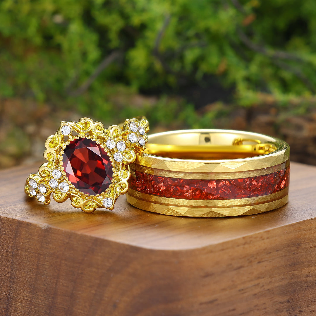 Art Deco Ovaler roter Granat-Ring mit Rankenmuster, Paar-Ringe, Vintage, florales, goldplattiertes Ring-Set