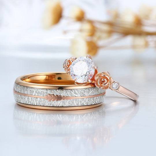 Stijlvolle ronde moissanite paarringen met bloemgravure, roségoud verguld — liefdesringen voor hem en haar