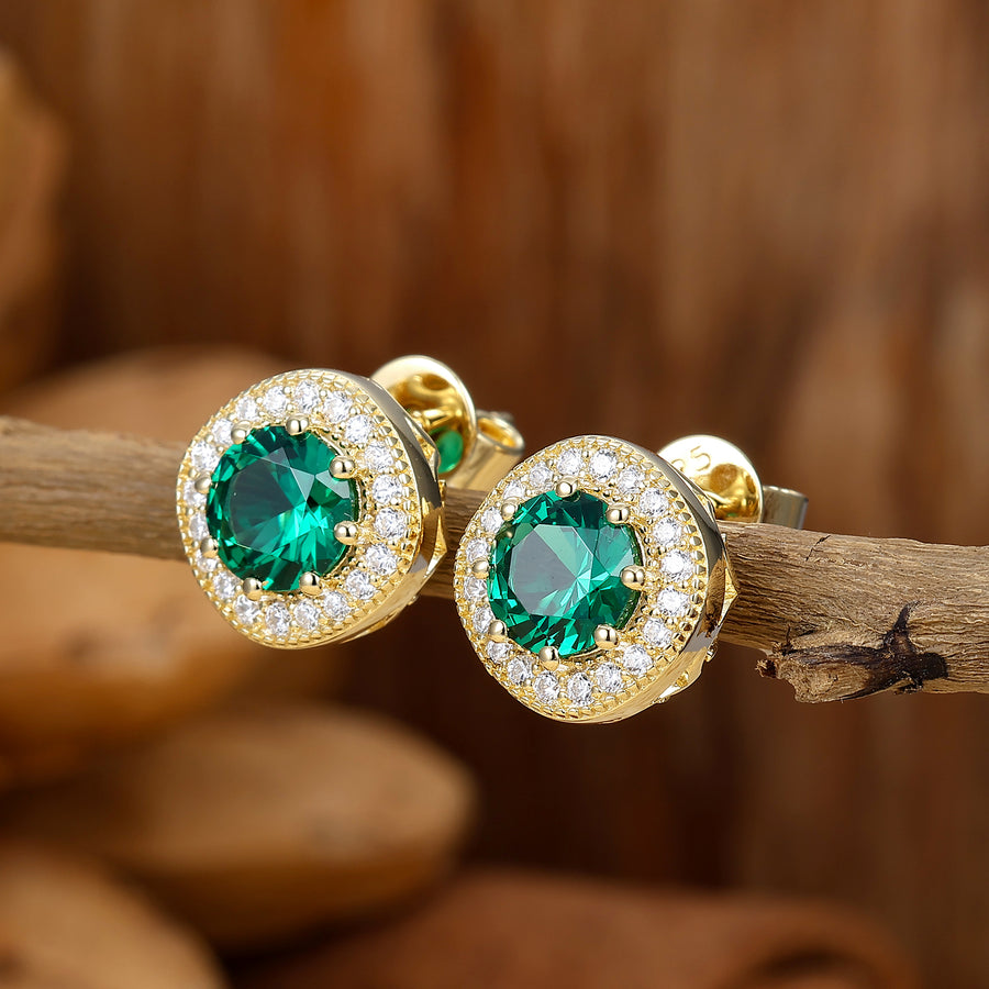 Dainty ronde smaragd oorstekers met halo, bruids- en trouwoorbellen, cadeau voor vrouwen