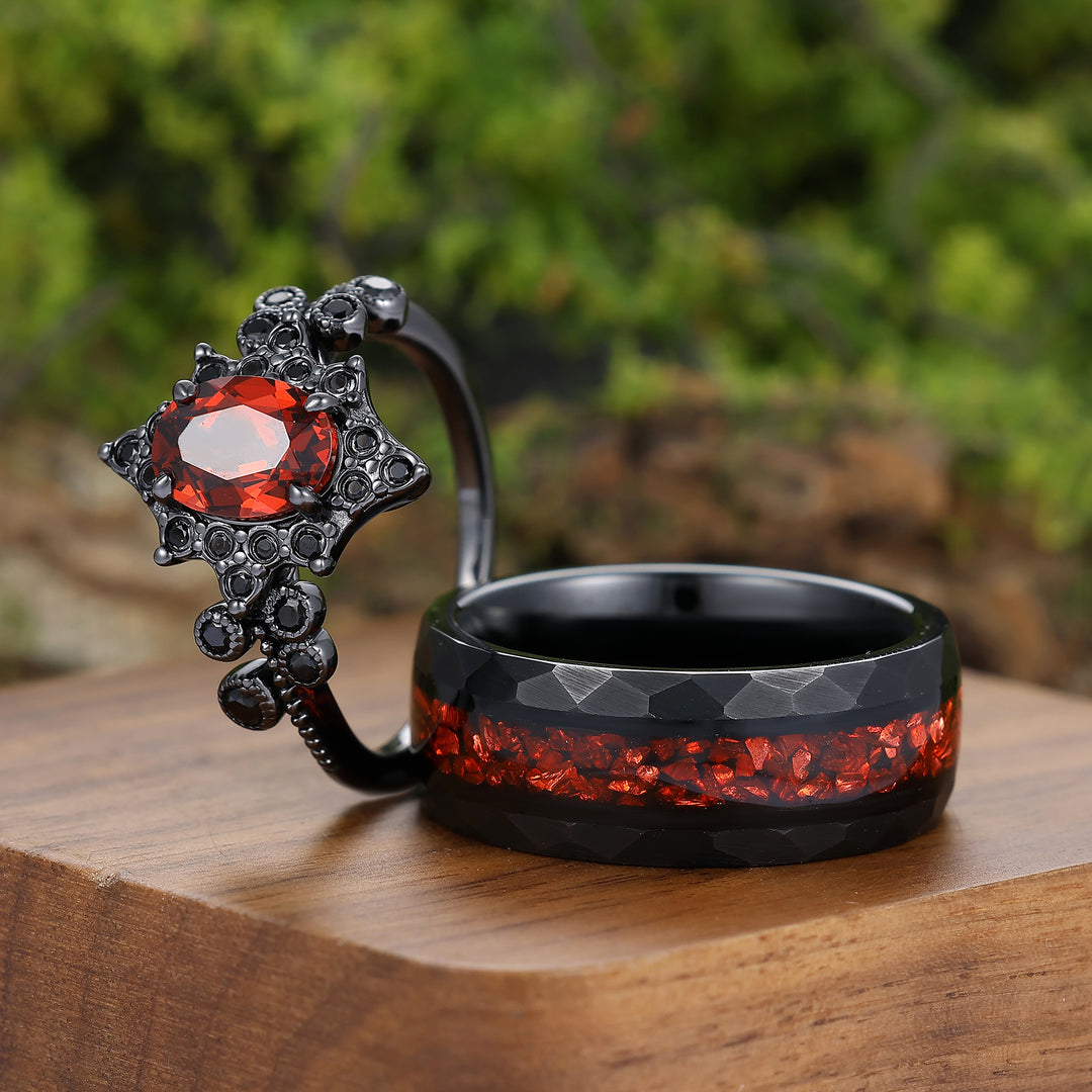 Gotisches Blumen-Design Rote Granat-Paarringe Schwarz Plattiert S925 und Wolfram Ring-Set