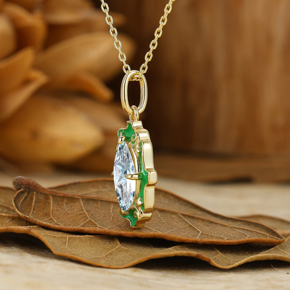 Retro Aquamarine Filigree Pendant Necklace with Green Resin Coating