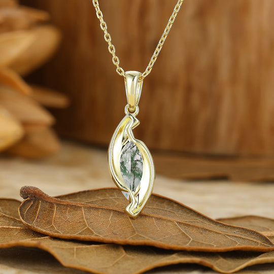 Vintage-Style Marquise Cut Moss Agate Pendant C-Shaped Pendant Necklace For Her