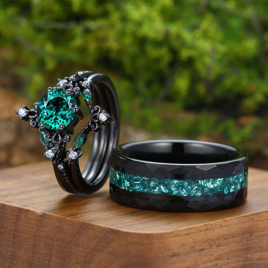 Set di anelli per coppia con motivo a volute, smeraldo taglio rotondo, delicati, placcati in nero, per lui e per lei