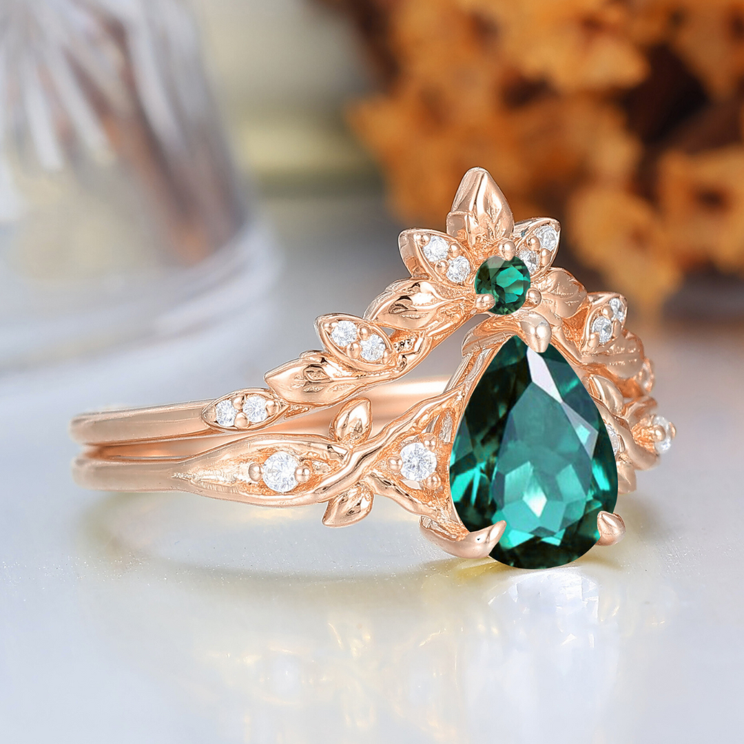 Leaf Inspired Pear Cut Emerald Matching Rings Set Exquisite Emerald Silver And Tungsten Couple Rings
