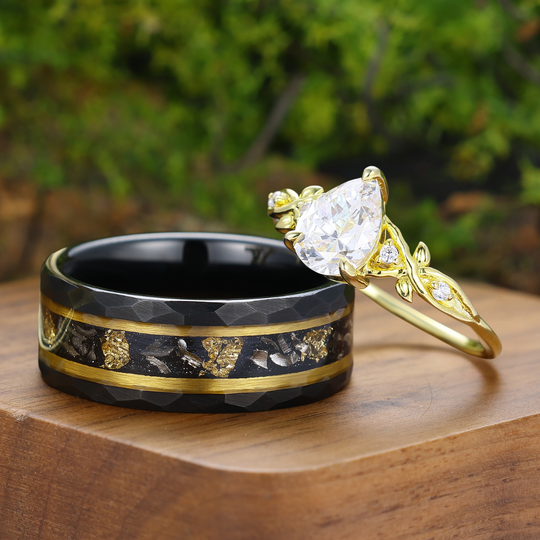 Bague de couple inspirée d'une feuille en moissanite taille poire, plaquée or jaune, ensemble de bagues pour lui et elle