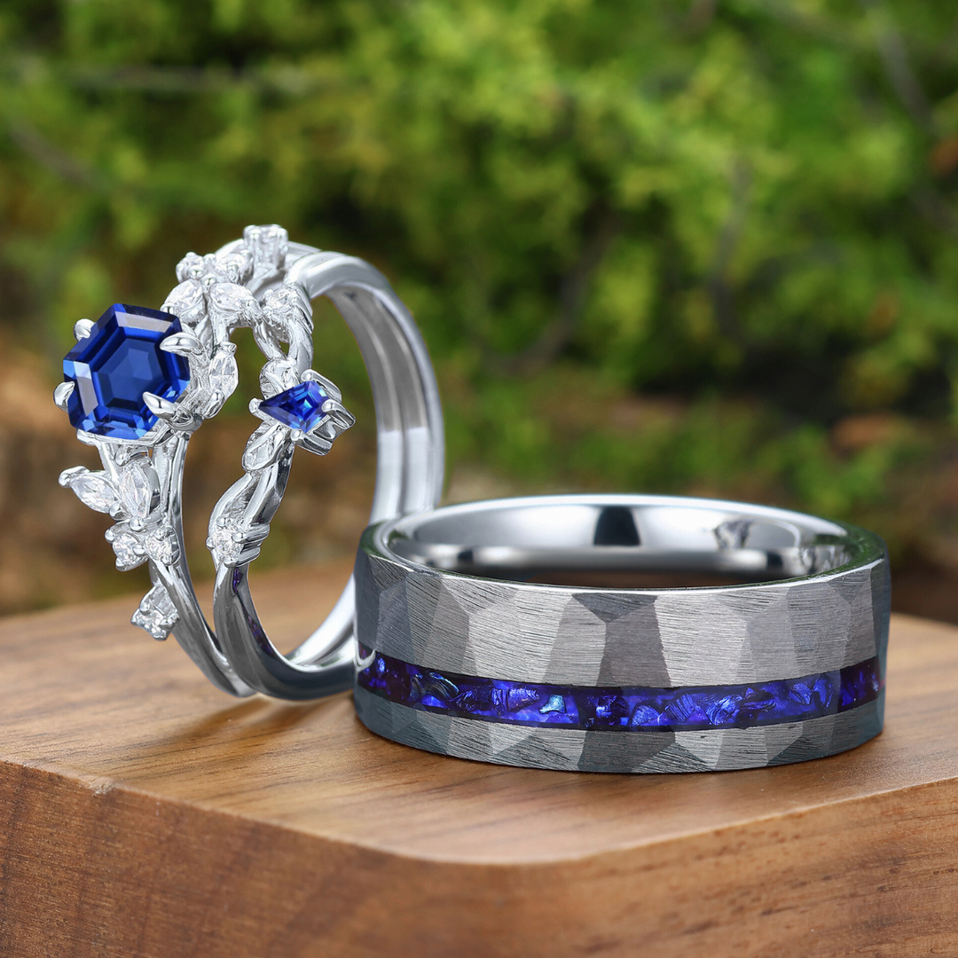 Set di anelli per coppia ispirato alla natura con zaffiro