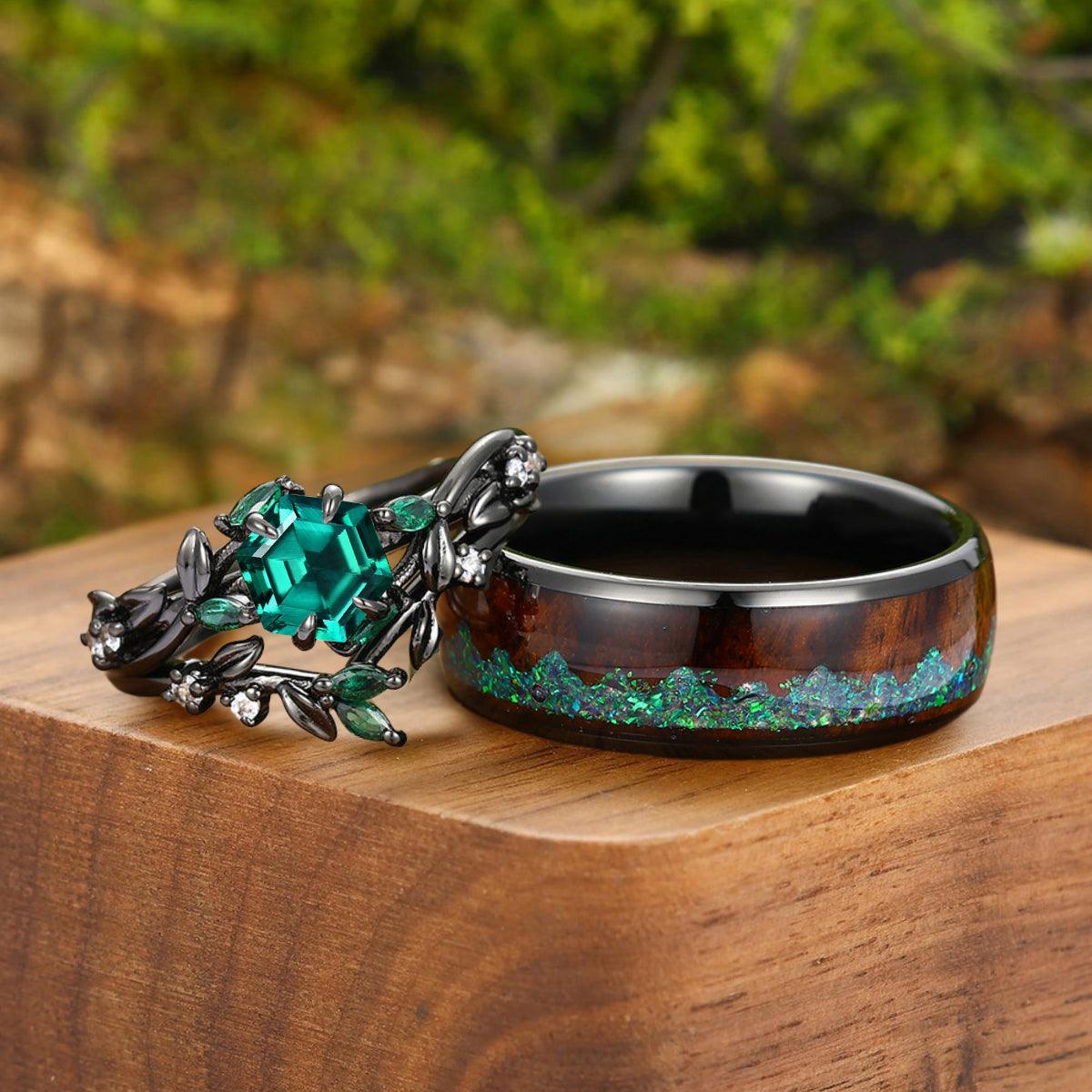 Unique Emerald Leaf Engagement Rings Set For Couples Personalized Green And Black Couples' Set -  Esdomera.com