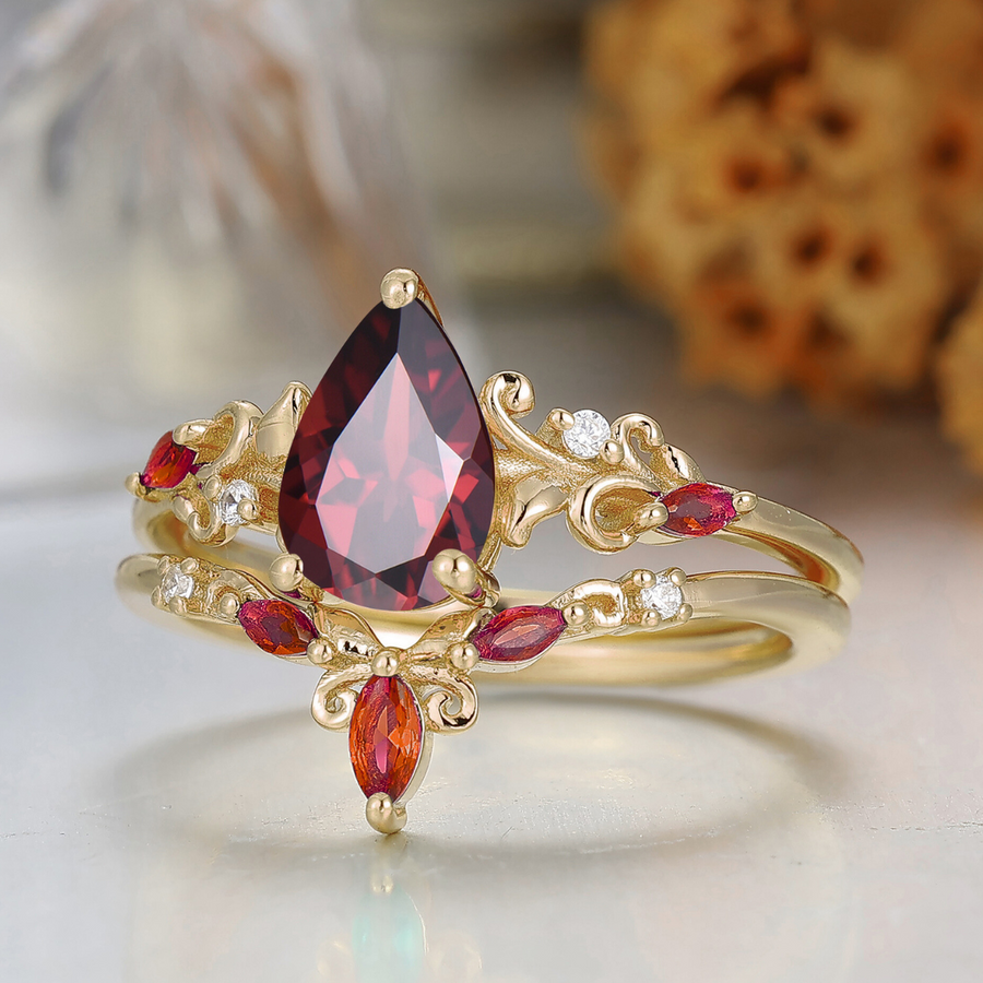 Romantic Floral Garnet Wedding Set Vintage Inspired Statement Ring Garnet Cluster Ring Set