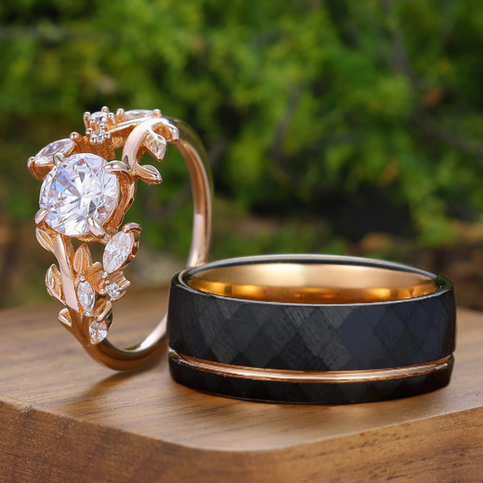 1,25CT Anello Coppia Inciso a Foglia con Moissanite Rotonda in Argento Sterling e Tungsteno Anelli Coordinati