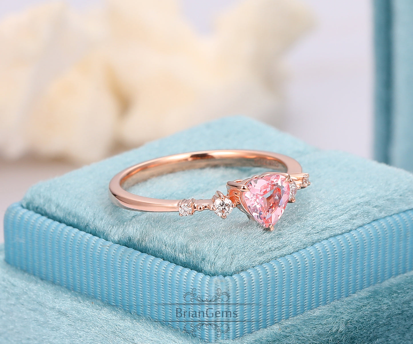 G004 Beautiful 0.5 Carat Heart Cut Side Stone Morganite Promise Engagement Ring For Women