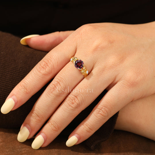 Leaf Engraved 1.25CT Round Red Garnet Engagement Ring 14K Gold Vintage Design Wedding Ring