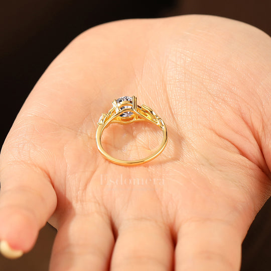 Double Prongs Leaf Engraved Round Lab Grown Diamond Engagement Ring  (IGI Certified)