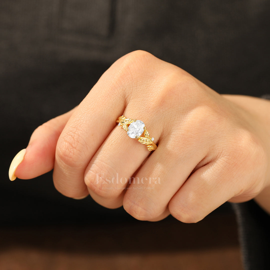 Romantic Leaf Motif Oval Cut Moissanite Wedding Ring 14K Gold Double Claw Setting Ring For Her