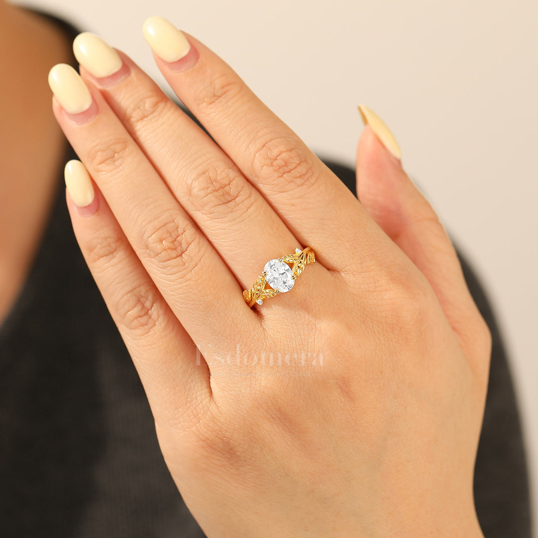 Romantic Leaf Motif Oval Cut Moissanite Wedding Ring 14K Gold Double Claw Setting Ring For Her
