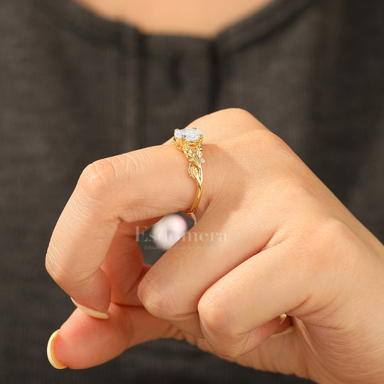 Romantic Leaf Motif Oval Cut Moissanite Wedding Ring 14K Gold Double Claw Setting Ring For Her
