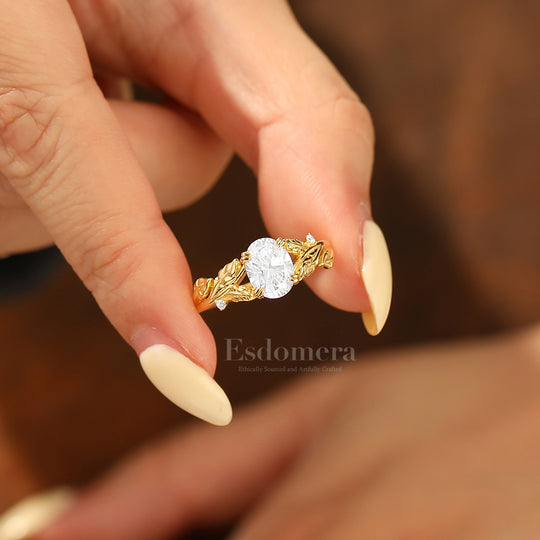Romantic Leaf Motif Oval Cut Moissanite Wedding Ring 14K Gold Double Claw Setting Ring For Her