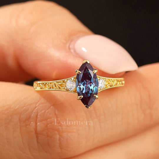 Vintage Marquise Cut Alexandrite Filigree Bridal Ring Three-stone Setting Yellow Gold Tone Ring