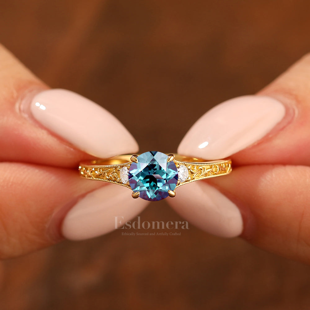 Vintage Bague Ronde Alexandrite Gravée Florale Or Jaune Massif Bague Femme