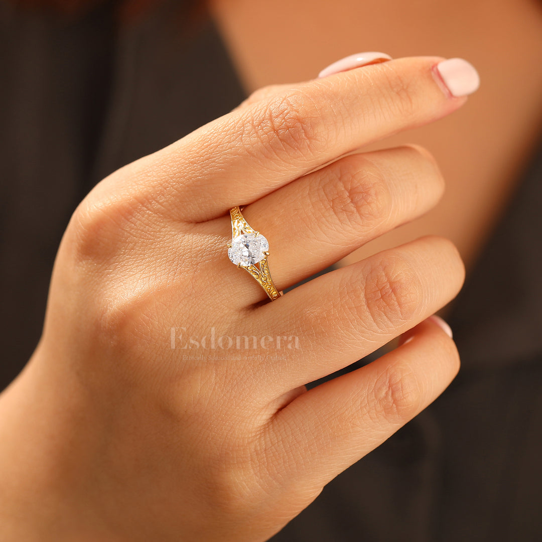 Solid 14k Gelbgold Vintage Ovaler Moissanit Verlobungsring mit Graviertem Weinranken-Design Brautring