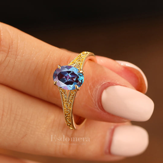 Solid 14k Yellow Gold Vintage Oval Cut Alexandrite Engagement Rings Carved Vine Bridal Ring