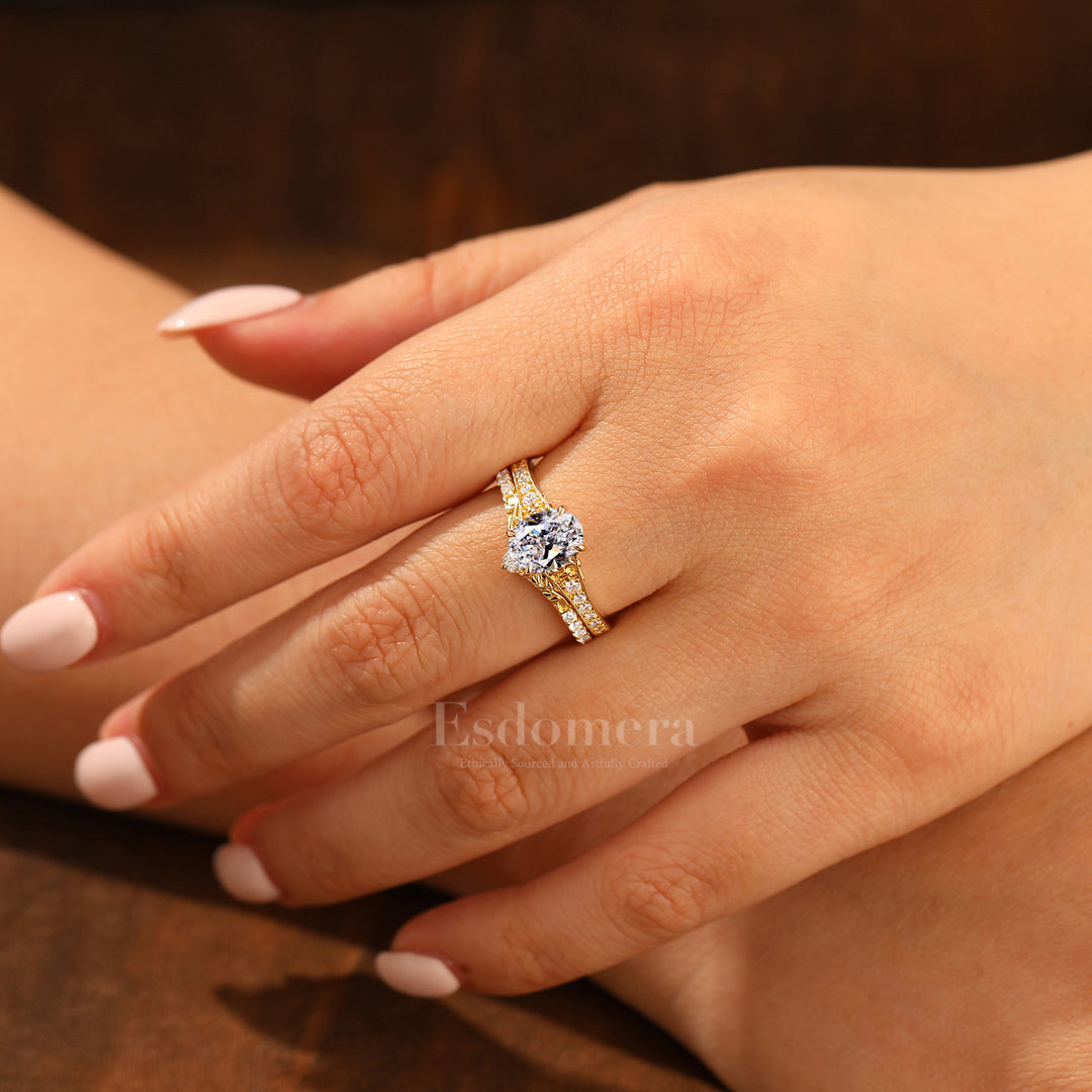 Antique Pear Cut Lab Grown Diamond 2pcs Wedding Ring Set Filigree Solid Yellow Gold Bridal Stacking Set (IGI Certified)