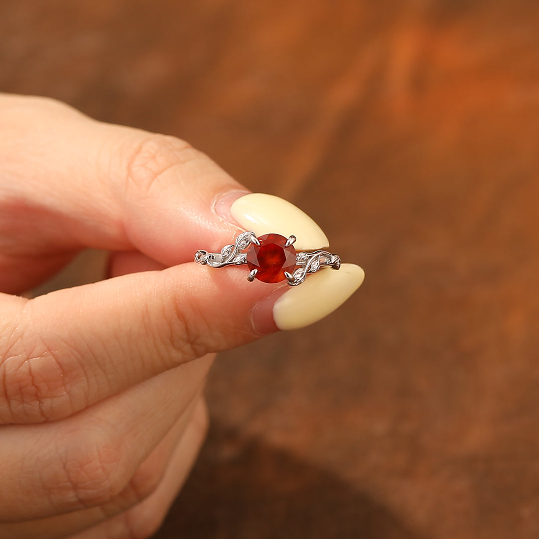 Antiek  Natuur Geïnspireerd 1.25 CT Rond Geslepen 14k Goud Rode Granaat Blad Ring