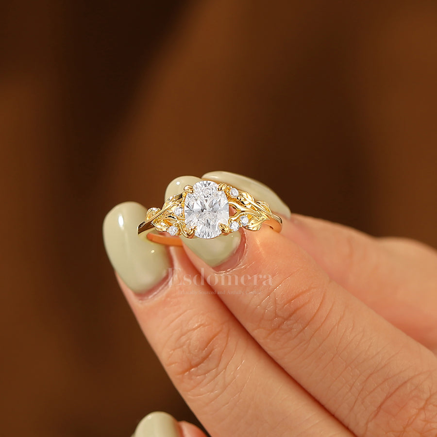 Leaf Design Openwork Oval Moissanite Engagement Ring Solid Gold Bridal Ring For Her