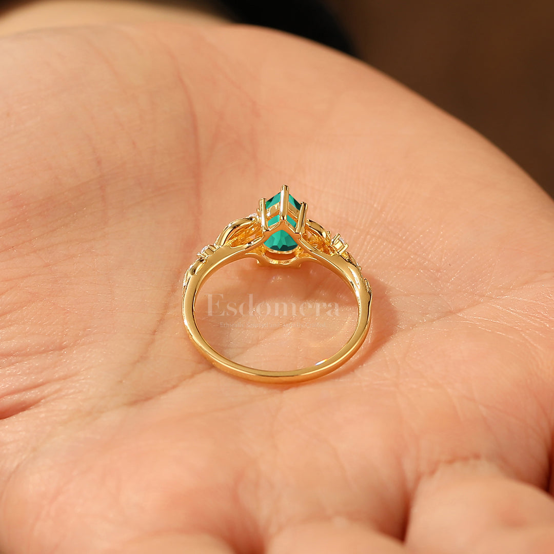 Art Deco 1.5CT Pear Emerald Women Ring Unique Leaf-inspired Emerald Engagement Ring